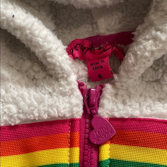 Betsey Johnson Fuzzy Jacket Zip Up Sherpa White Kids Hoodie Sz 6 Rainbow Stripes - Picture 3 of 4